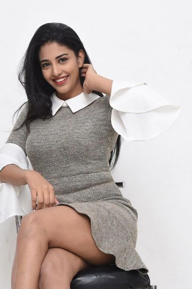 Daksha Nagarka Instagram Pictures